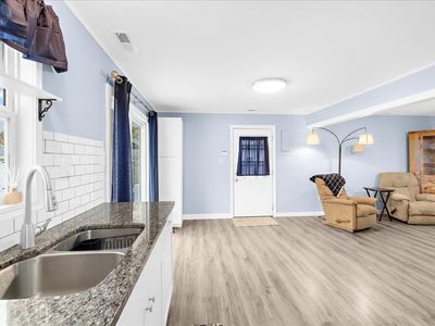 26-JMRealEstatePhotos.com_29321 Greenfield Ave-36