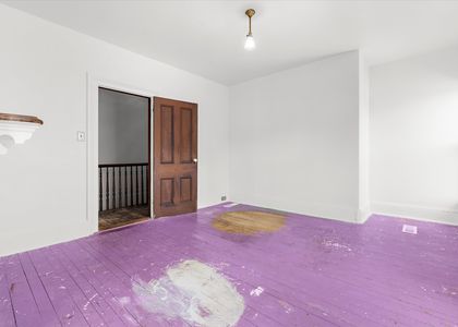 36-201 S Main St-FrontBedroom2-35