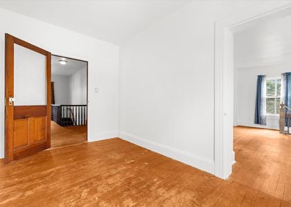 41-201 S Main St-PrimaryRoom2-40