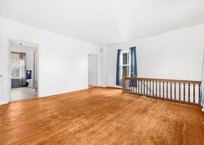 42-201 S Main St-PrimaryBedroom-41