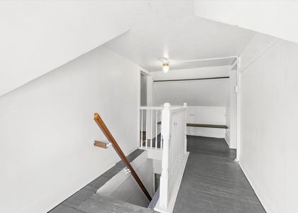 53-201 S Main St-ThirdFloor-52