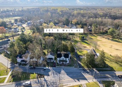 70-201 S Main St-Aerial4-69