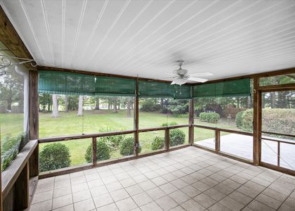 18-Jmrealestatephotos_29191 Woodridge Dr_17