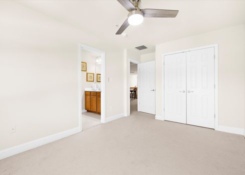 23-JMRealEstatePhotos.com_29116 Superior-22