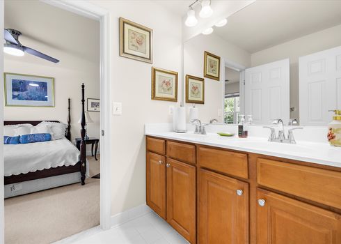 24-JMRealEstatePhotos.com_29116 Superior-23