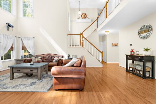 24-JMRealEstatePhotos.com_7061 Redwood Ct_23