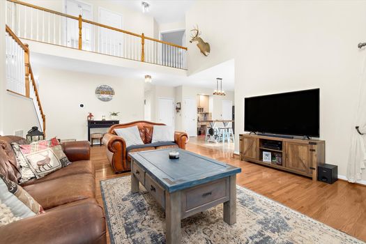 26-JMRealEstatePhotos.com_7061 Redwood Ct_25