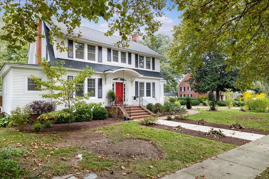 03-2-Jmrealestatephotos.com_1201 Hambrooks Blvd_2