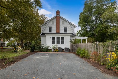 07-6-Jmrealestatephotos.com_1201 Hambrooks Blvd_6