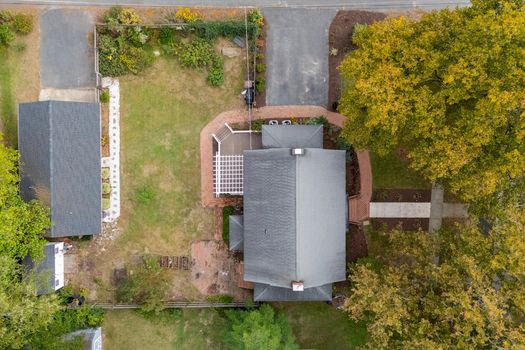 17-16-Jmrealestatephotos.com_1201 Hambrooks Blvd_17