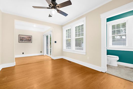 42-35-Office-Jmrealestatephotos.com_1201 Hambrooks Blvd_47