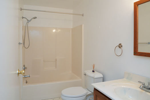 6611 Holly Woods Road-12