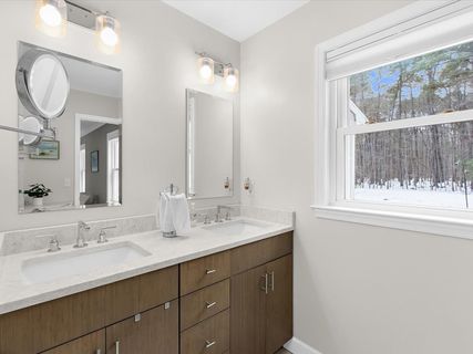 23-6889 Travelers Rest Cir - 23