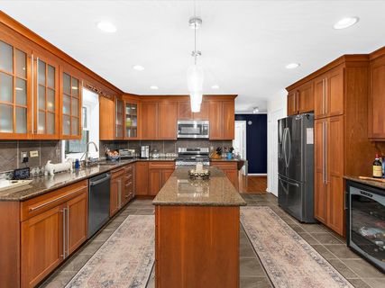 28-6889 Travelers Rest Cir - 28