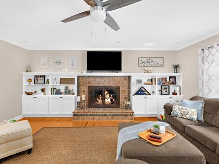 40-6889 Travelers Rest Cir - 40