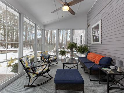 64-6889 Travelers Rest Cir - 64