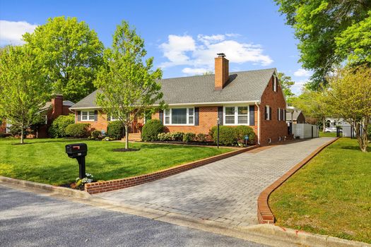 03-03_709 Elwood Ave-2