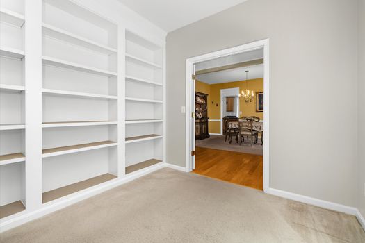 08-08 - Office with Built Ins