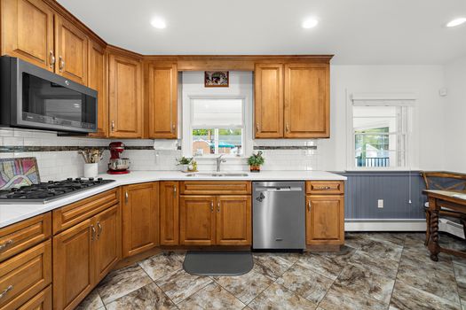 13-13 Kitchen_709 Elwood Ave-12