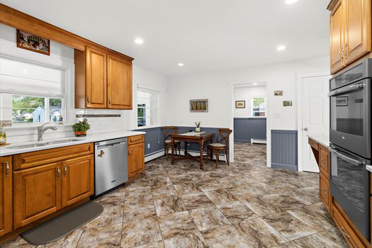 15-15 Kitchen_709 Elwood Ave-14