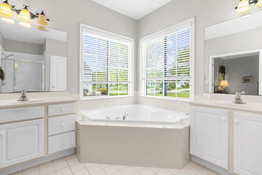 28-28 - Primary Bathroom