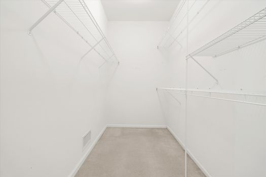 31-31 - Primary Walk in Closet