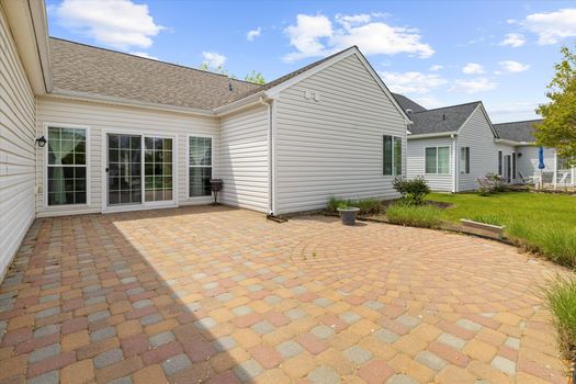 38-37 - Rear Paver Patio