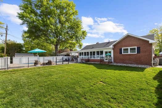 49-49 Rear Yard_709 Elwood Ave-57