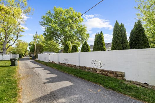 51-51 Back Alley_709 Elwood Ave-59