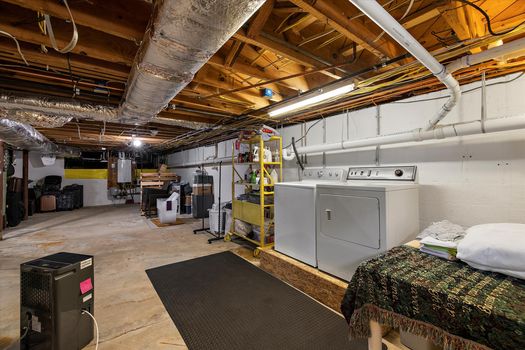 60-60 Basement_709 Elwood Ave-44