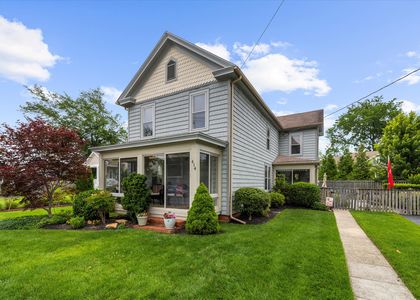 02-2-Front View_414 S Aurora St-2