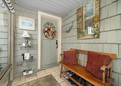 05-6-414 S Aurora St-6