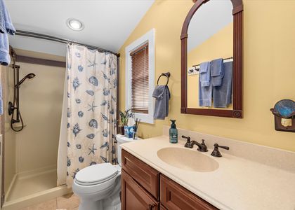 19-20-414 S Aurora St-11