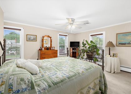 20-21-414 S Aurora St-23