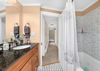 28-29-414 S Aurora St-31