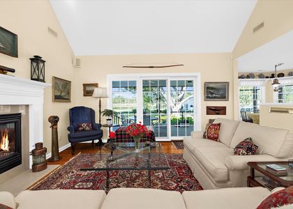 08-JMRealEstatePhotos_8698 Cummings Rd-10