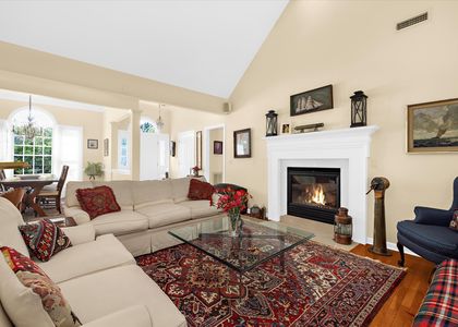 11-JMRealEstatePhotos_8698 Cummings Rd-13