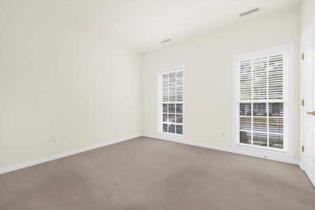 09-JMRealEstatePhotos_29744 Dustin Ave-9