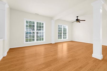 15-JMRealEstatePhotos_29744 Dustin Ave-15