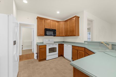 31-JMRealEstatePhotos_29744 Dustin Ave-31