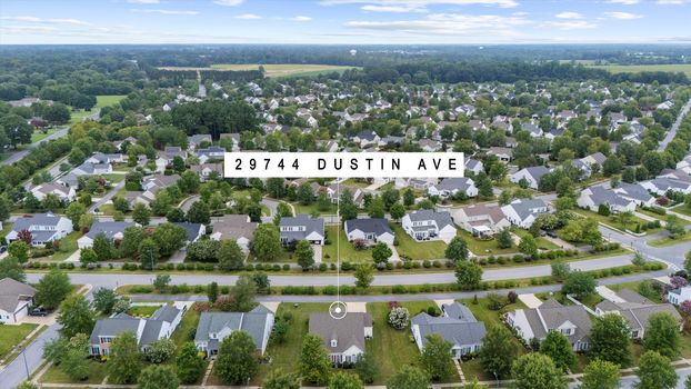54-JMRealEstatePhotos_29744 Dustin Ave-54
