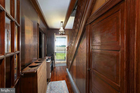 3ee257cc6b605453475694067d515e47-uncropped_scaled_within_1536_1152