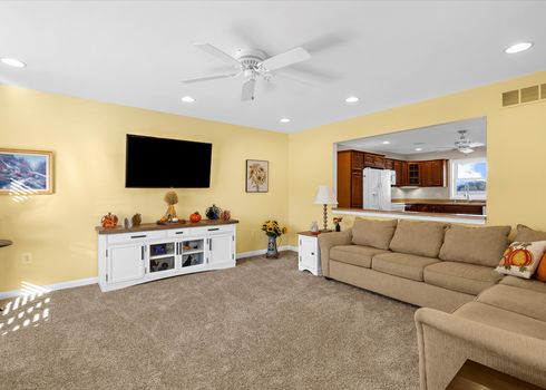 08-JMRealEstatePhotos_25946 Garey Rd_7