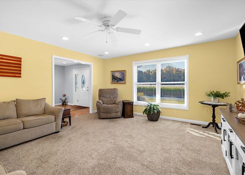 09-JMRealEstatePhotos_25946 Garey Rd_8