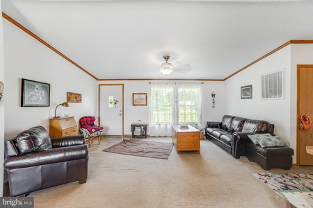 9ef903042d0f34879800367a609b39dcl-m2913302702rd-w1280_h960