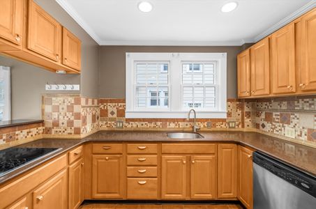 18-JMRealEstatePhotos_315 Dutchmans Ln - 17