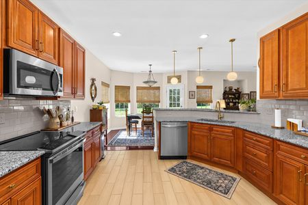 21-JMRealEstatePhotos_2265 Jenkins Creek Rd - 21