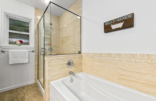 bathroom 1b
