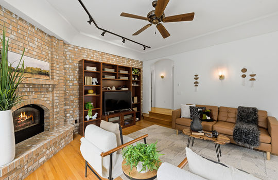 family room 3