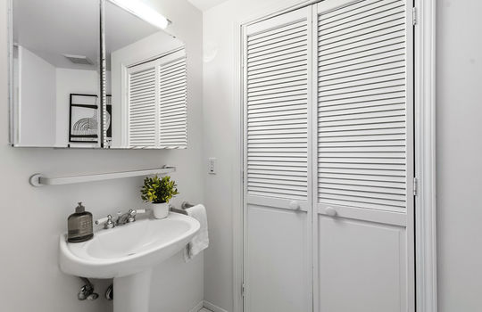 bedroom 2 bathroom